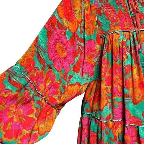 Olivaceous Long Sleeve Bright Floral Mini Tent Dress Size Medium - Picture 2 of 6